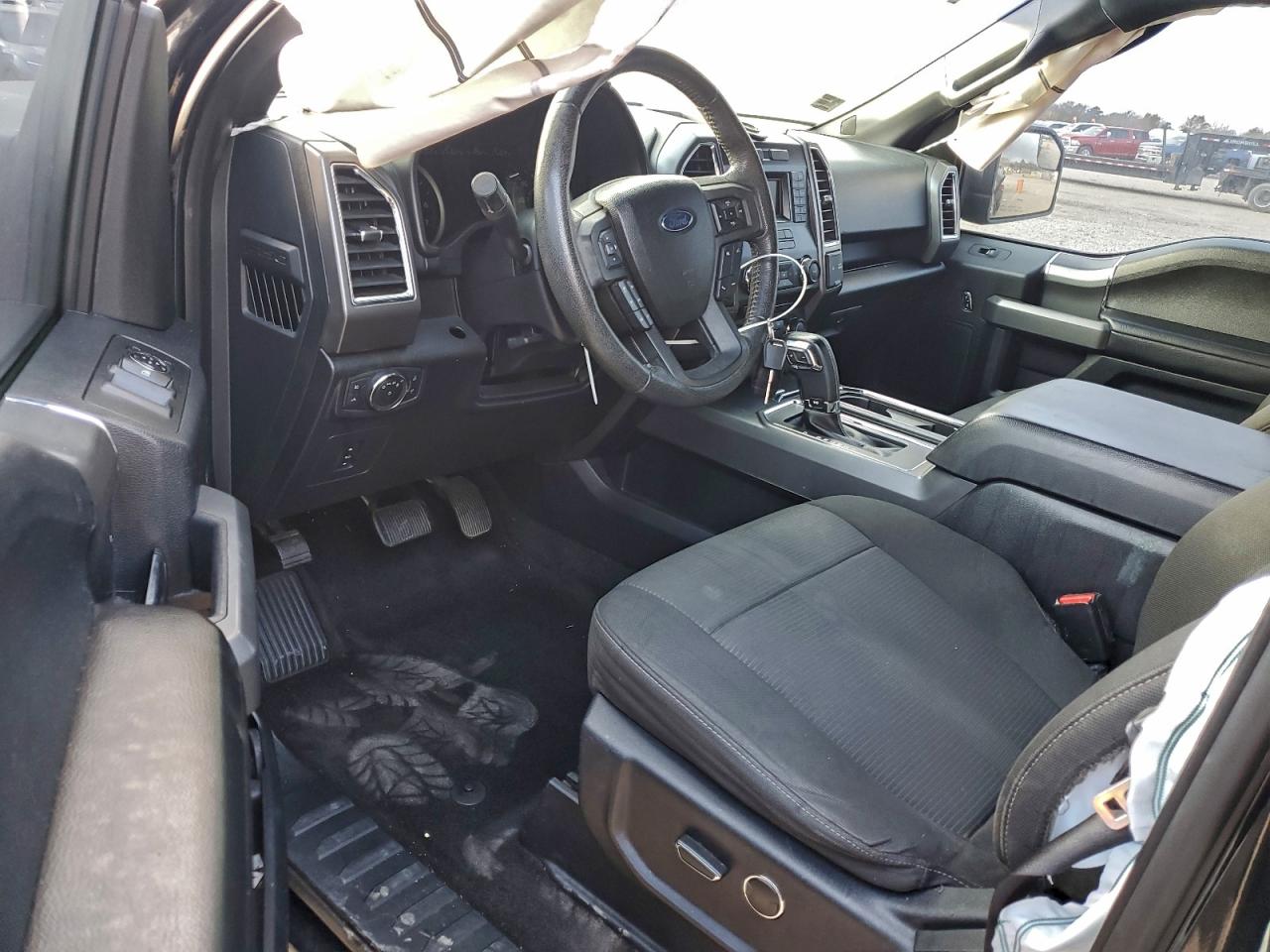 2015 FORD F150 SUPERCREW photo 8