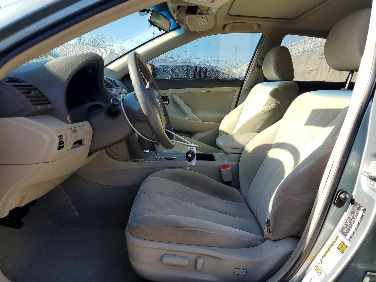 2009 TOYOTA CAMRY BASE photo 7