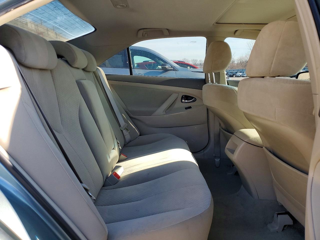 2009 TOYOTA CAMRY BASE photo 10