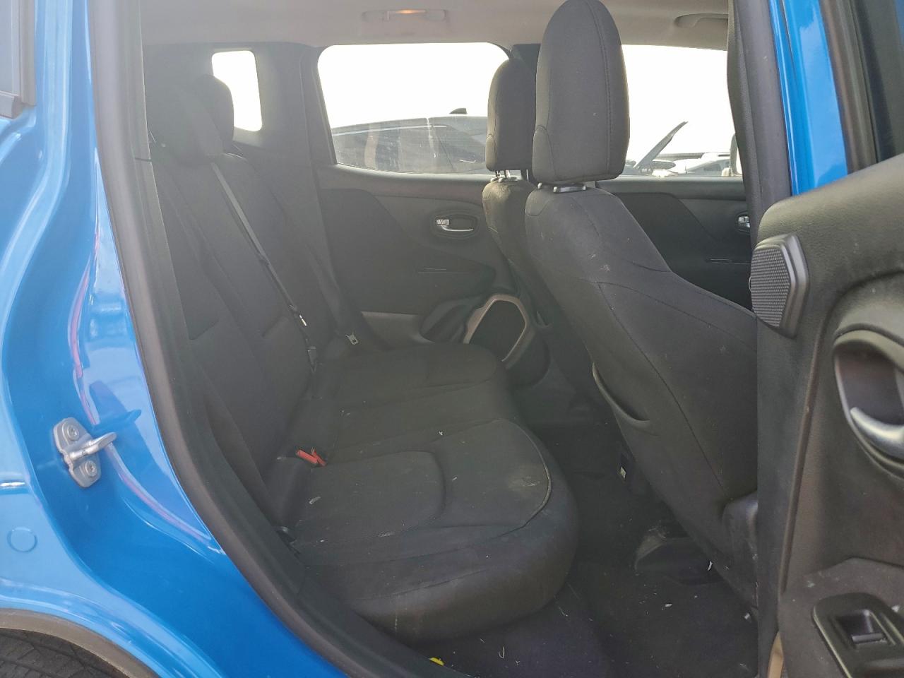 2015 JEEP RENEGADE LATITUDE photo 10