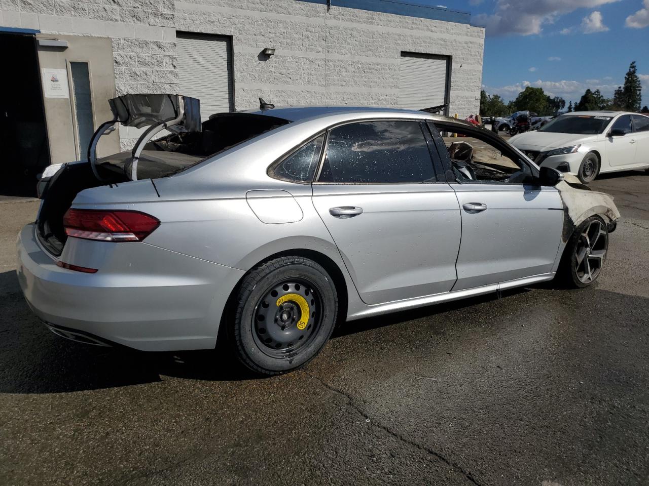 2021 VOLKSWAGEN PASSAT R-LINE photo 3