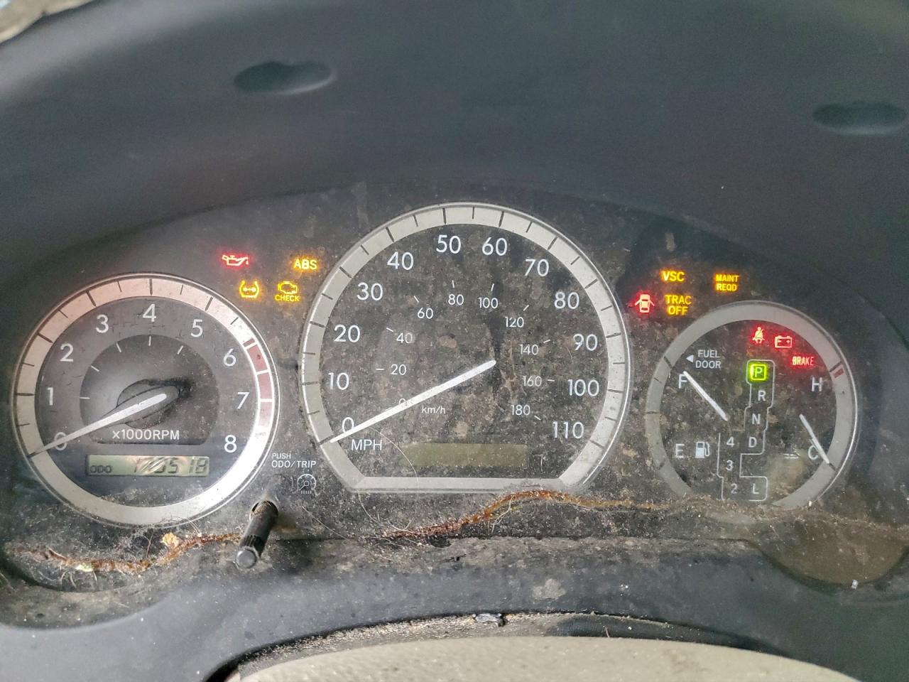 2004 TOYOTA SIENNA XLE photo 9