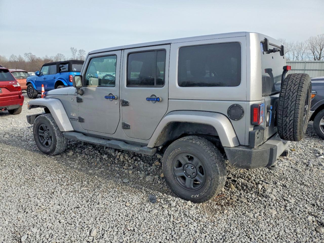 2015 JEEP WRANGLER UNLIMITED SAHARA photo 2