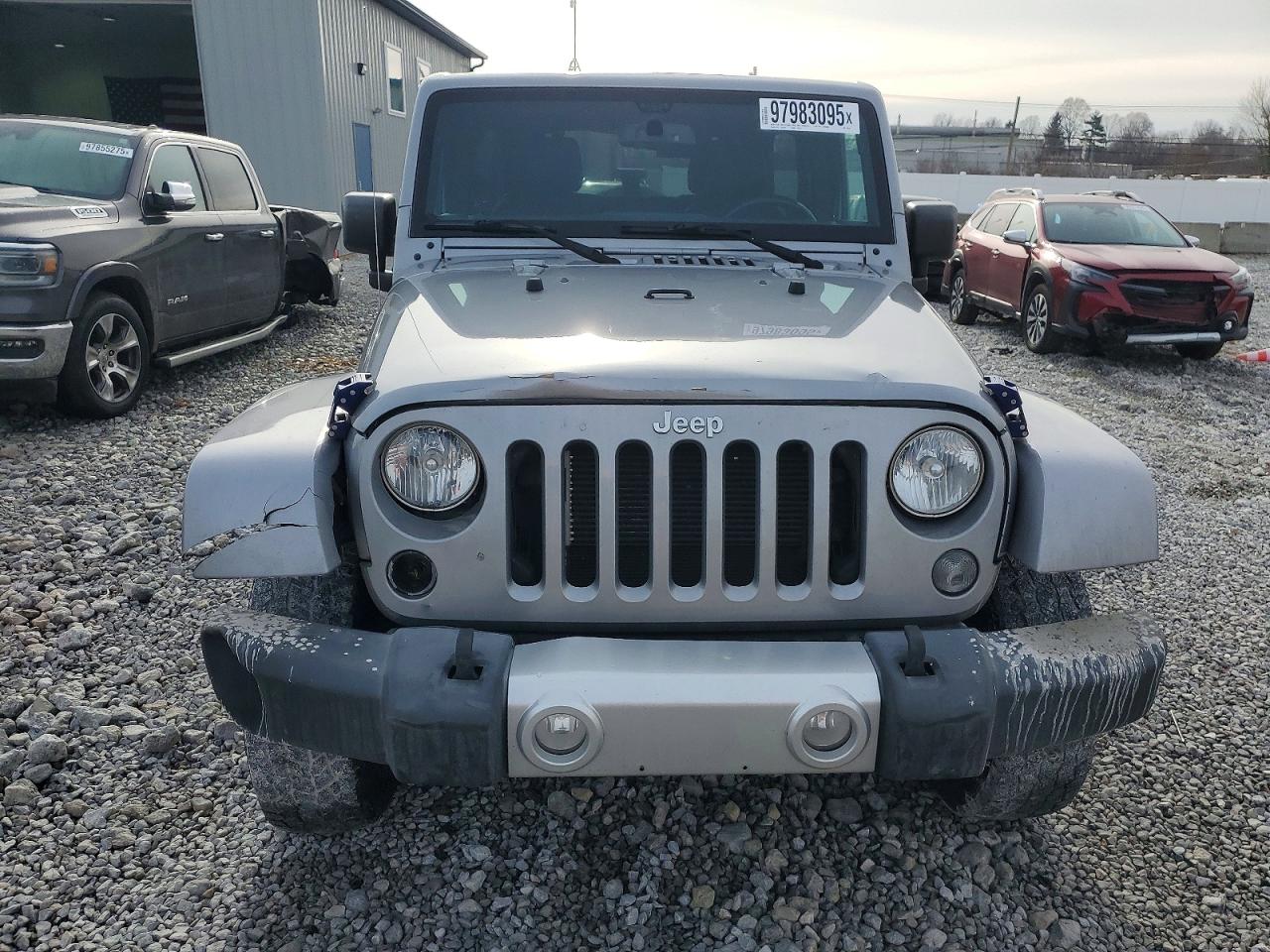2015 JEEP WRANGLER UNLIMITED SAHARA photo 5