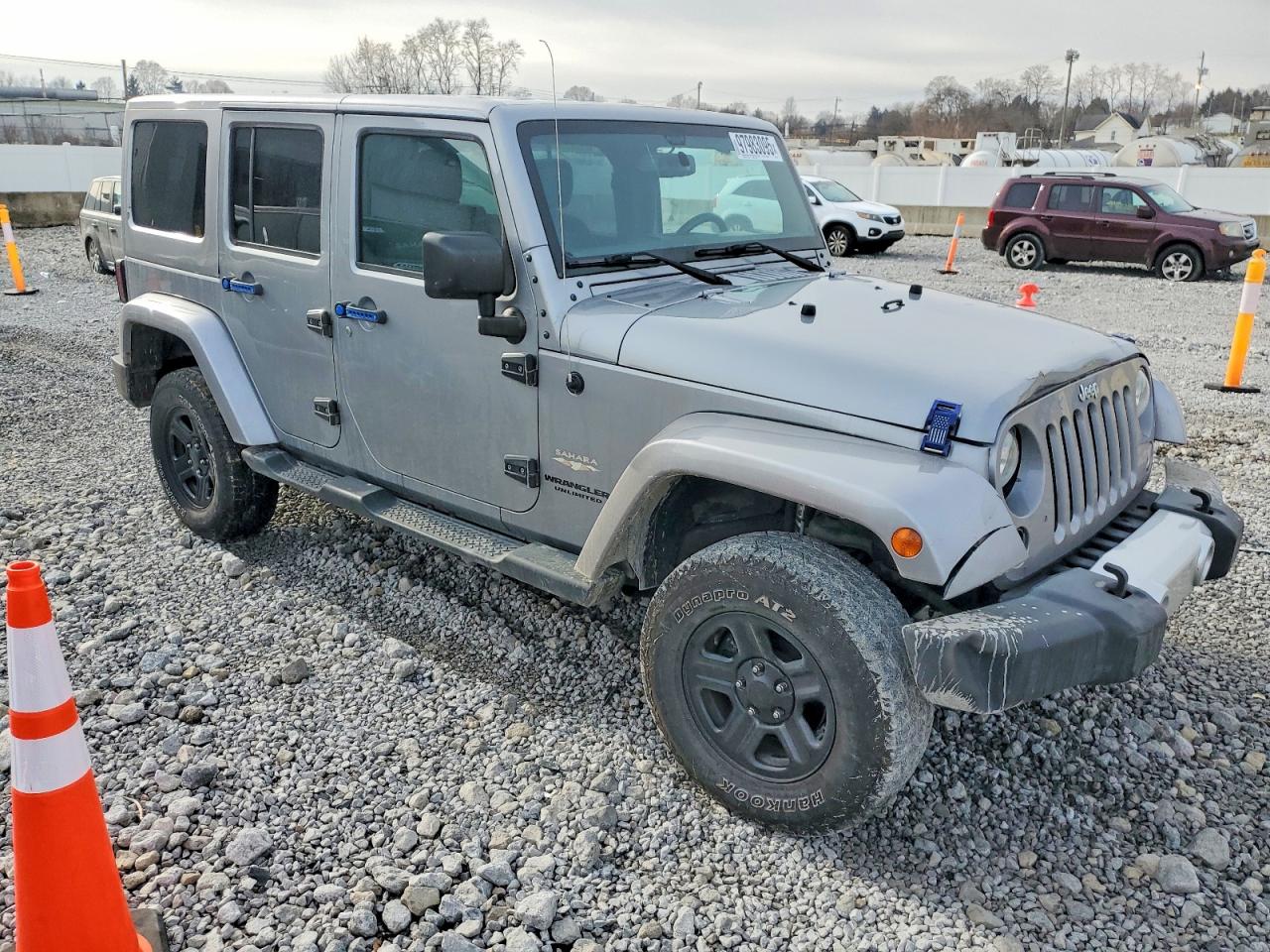 2015 JEEP WRANGLER UNLIMITED SAHARA photo 4