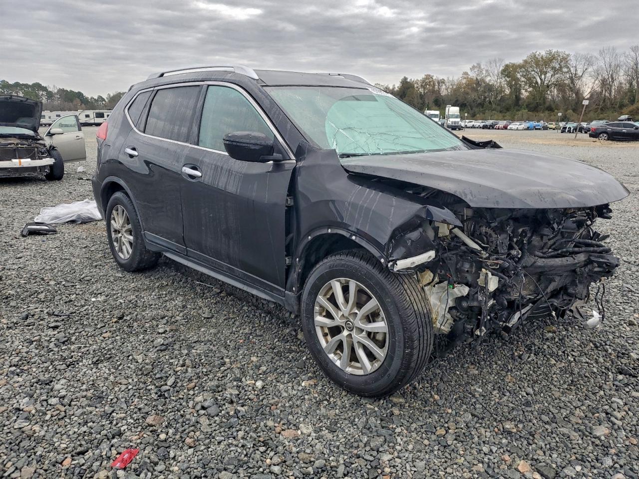 2017 NISSAN ROGUE S photo 4