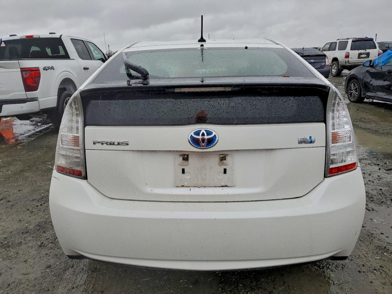 2010 TOYOTA PRIUS photo 6
