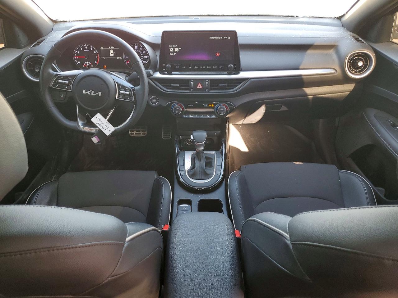 2024 KIA FORTE GT LINE photo 8