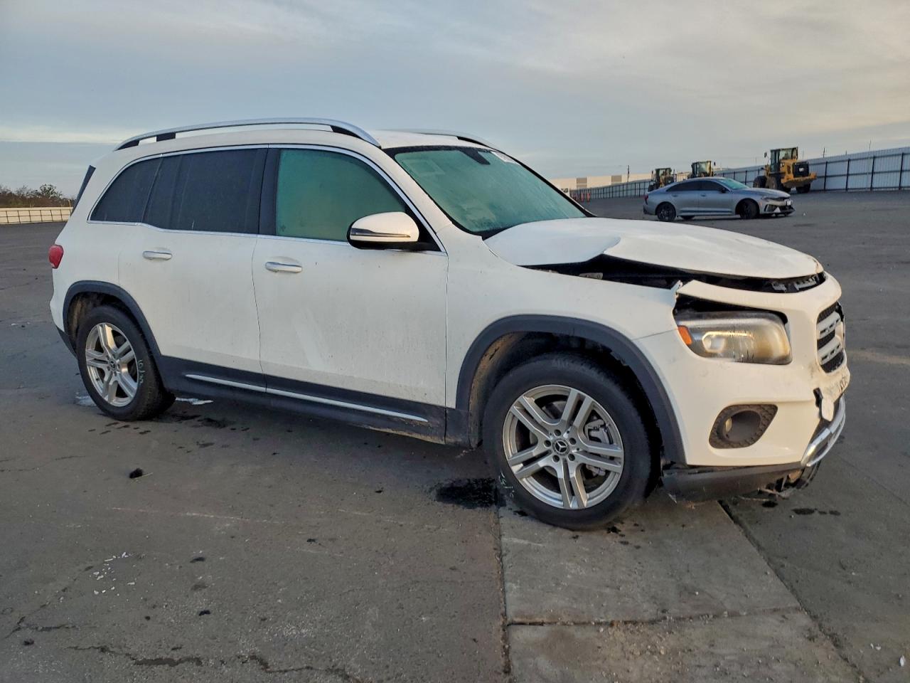 2020 MERCEDES-BENZ GLB 250 photo 4