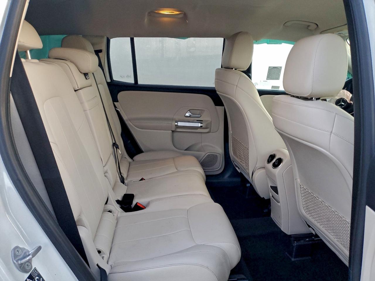 2020 MERCEDES-BENZ GLB 250 photo 11