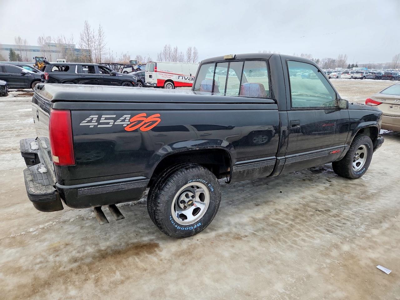 1992 CHEVROLET GMT-400 C1500 photo 3