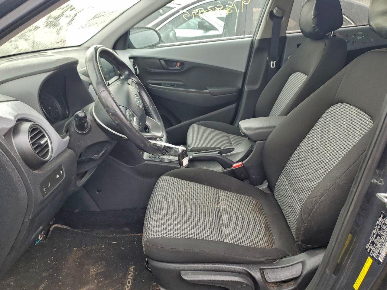 2020 HYUNDAI KONA SEL photo 7