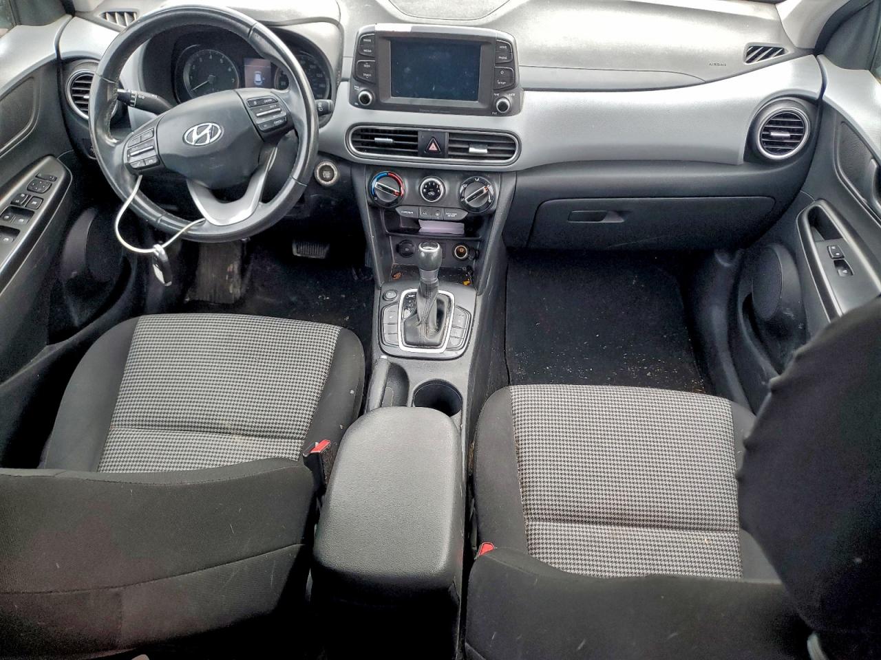 2020 HYUNDAI KONA SEL photo 8