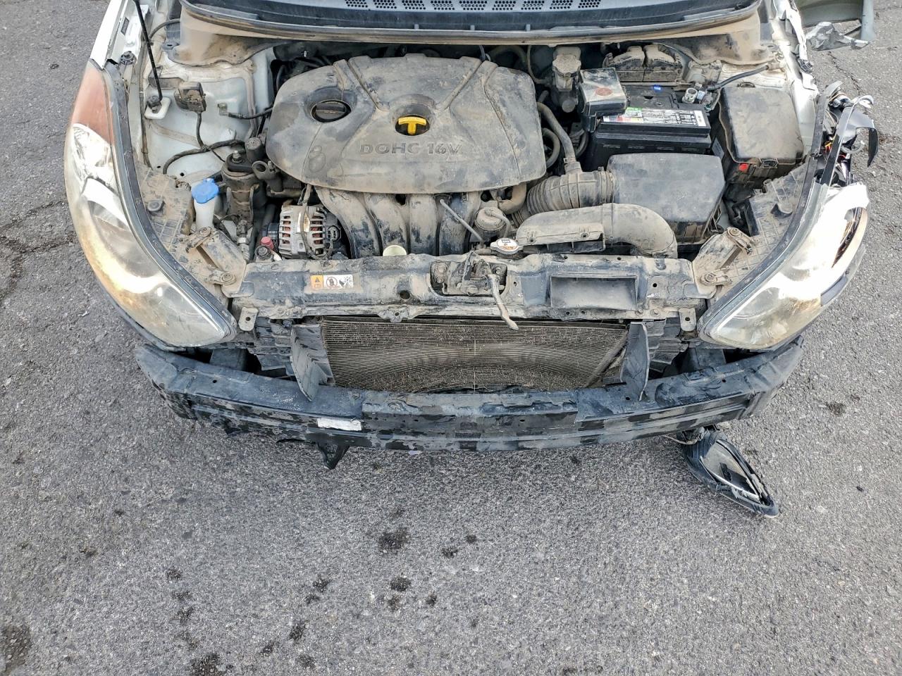2013 HYUNDAI ELANTRA GLS photo 21