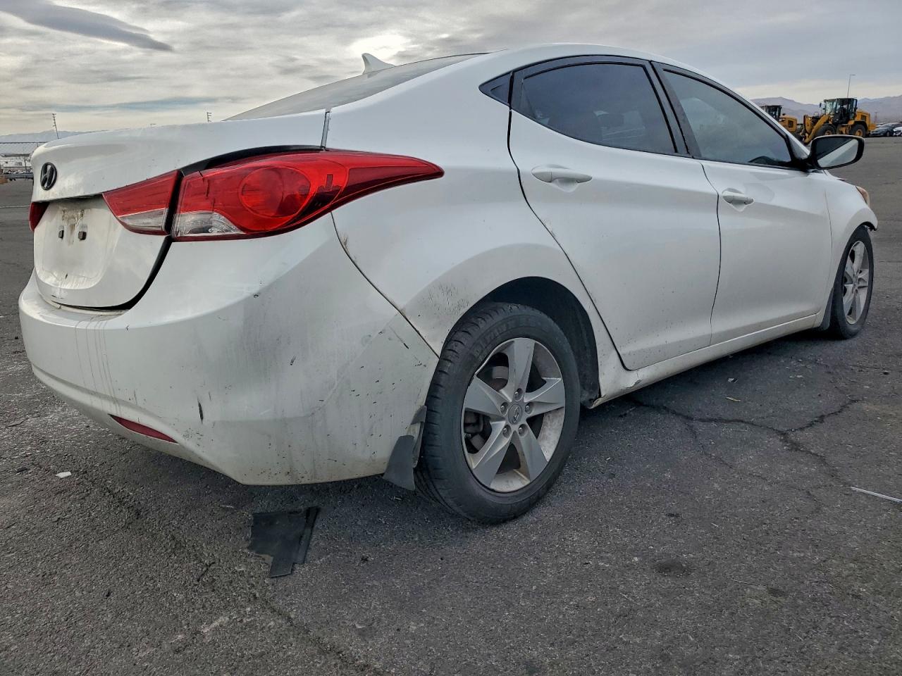 2013 HYUNDAI ELANTRA GLS photo 5