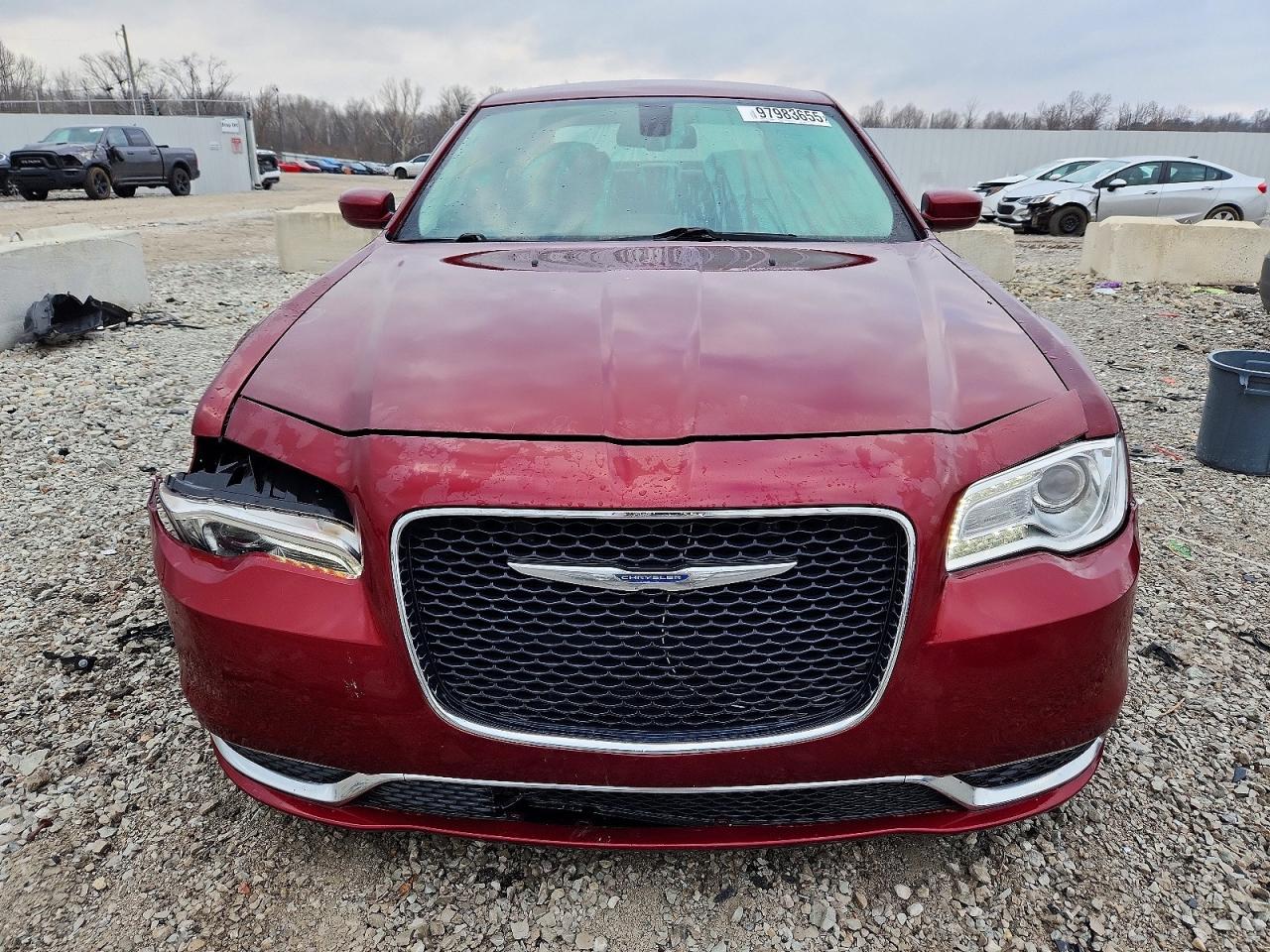 2016 CHRYSLER 300 LIMITED photo 5
