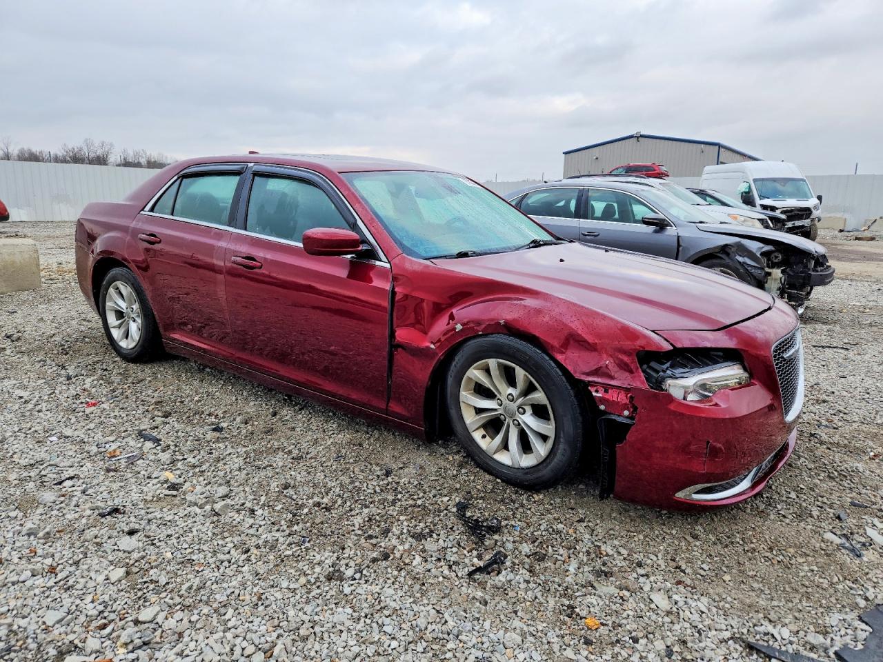 2016 CHRYSLER 300 LIMITED photo 4