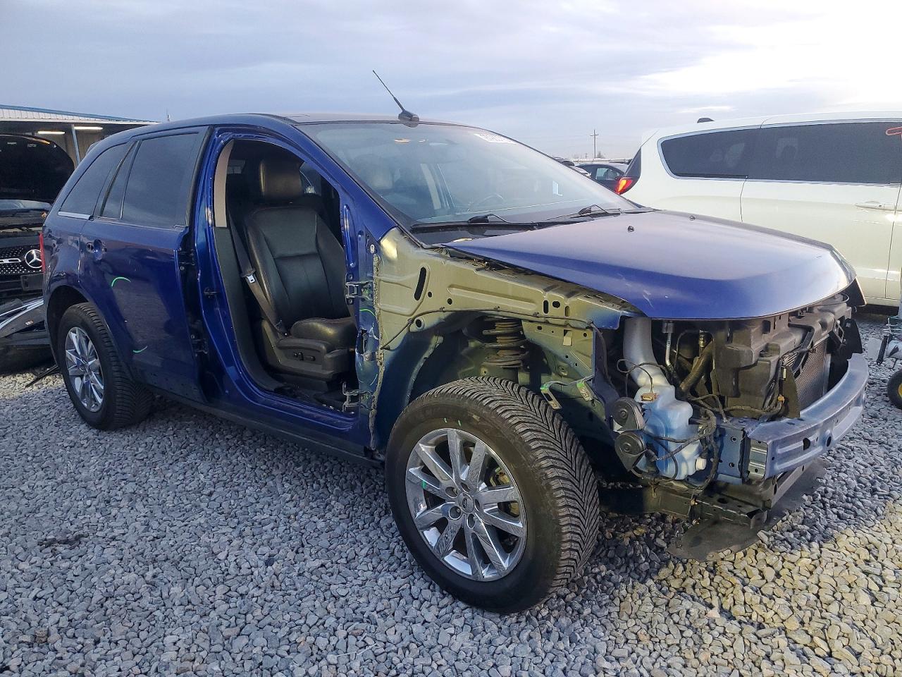 2013 FORD EDGE LIMITED photo 4