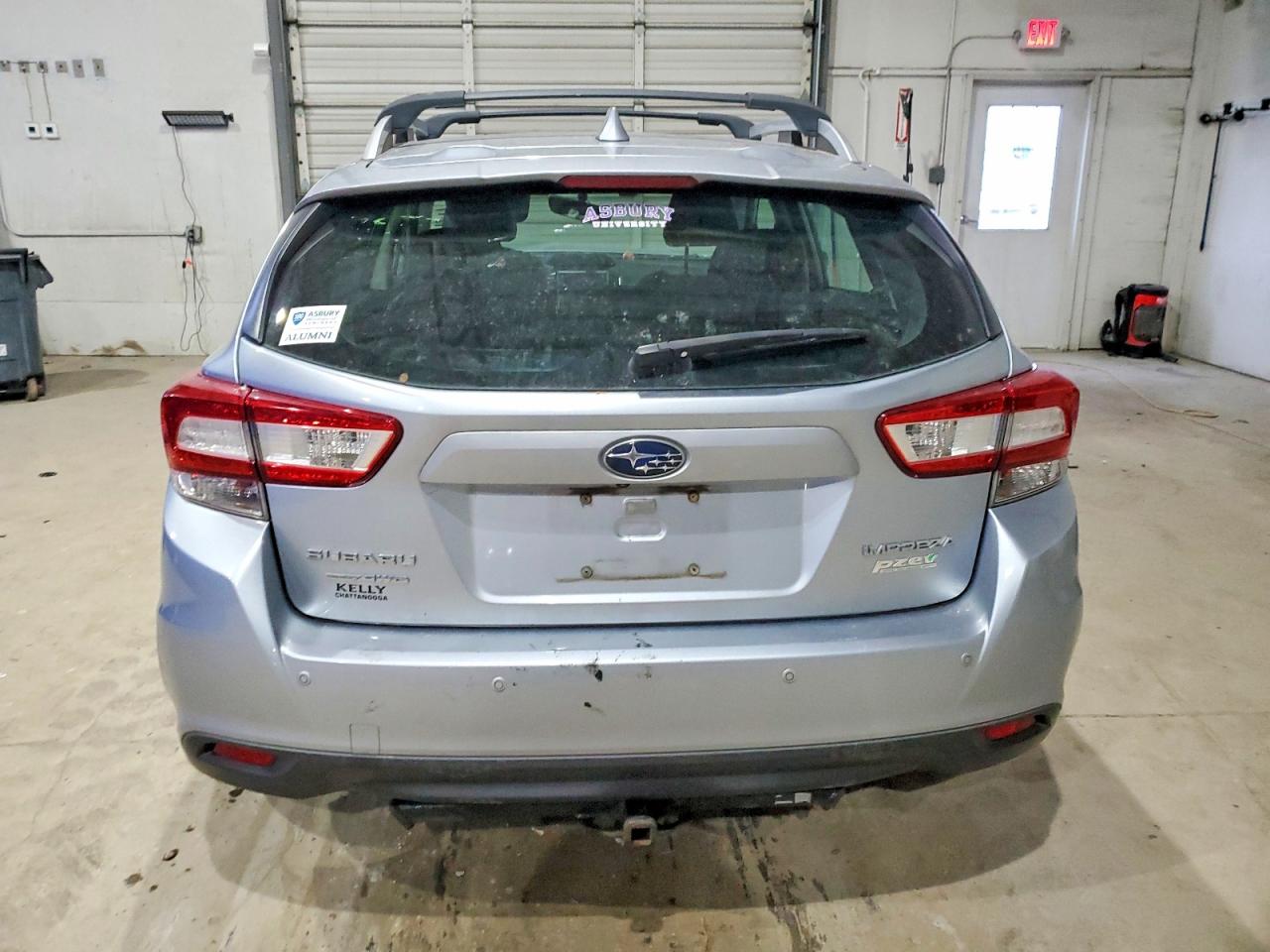 2017 SUBARU IMPREZA LIMITED photo 6
