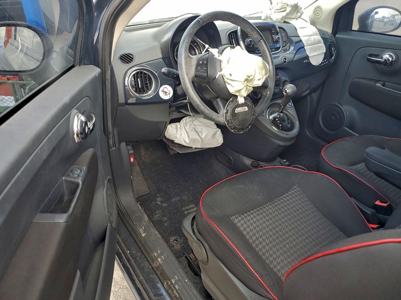 2018 FIAT 500 POP photo 8