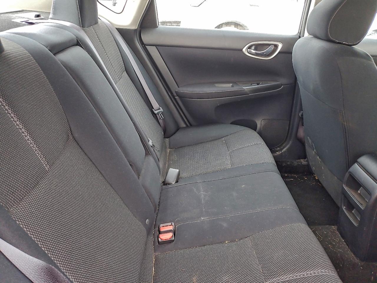 2014 NISSAN SENTRA S photo 28