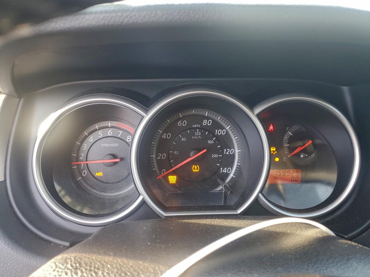2012 NISSAN VERSA S photo 9