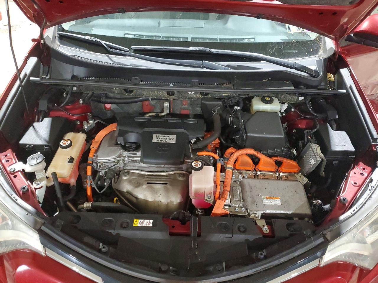 2018 TOYOTA RAV4 HV LE photo 12
