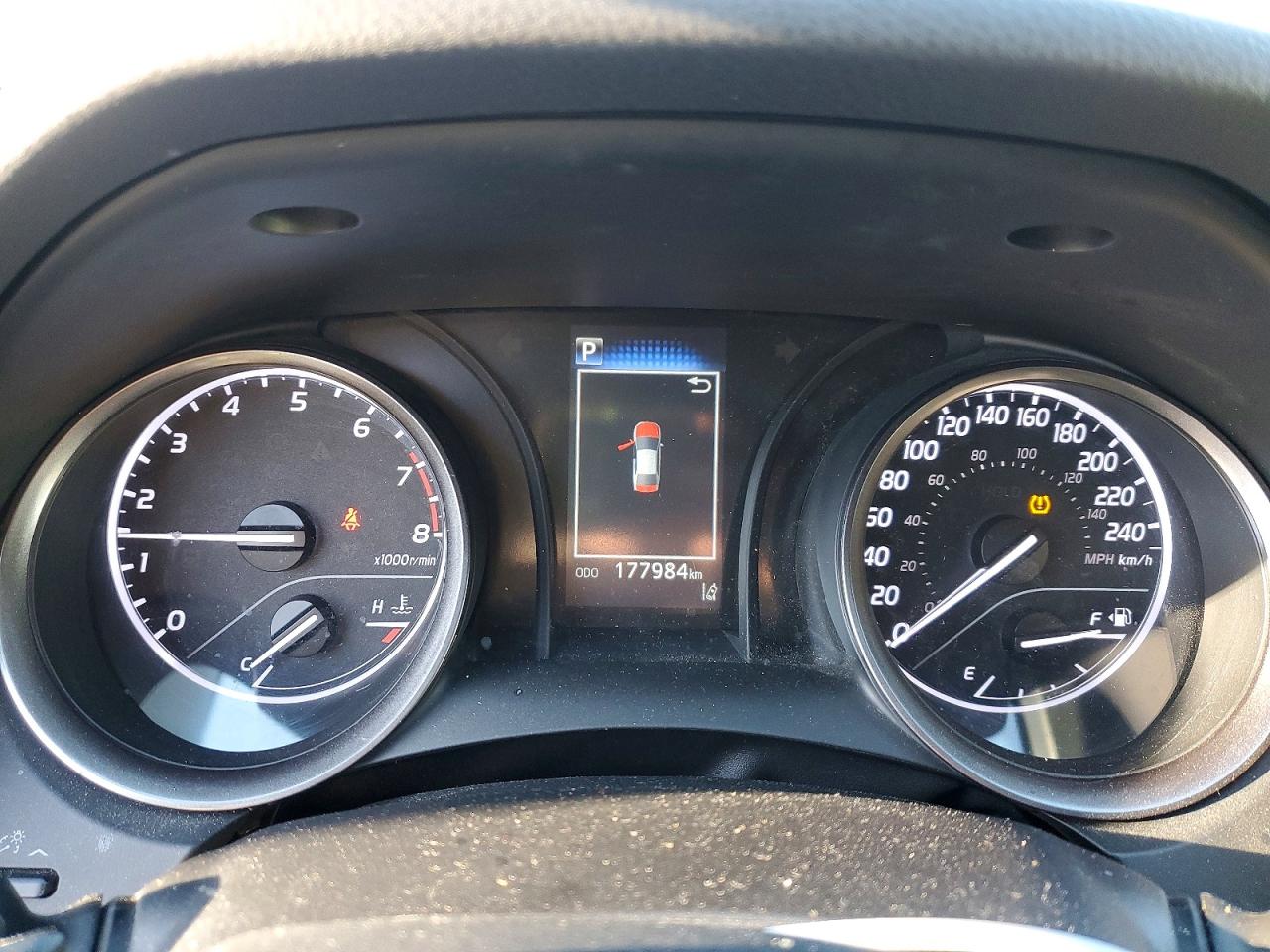 2021 TOYOTA CAMRY SE photo 9