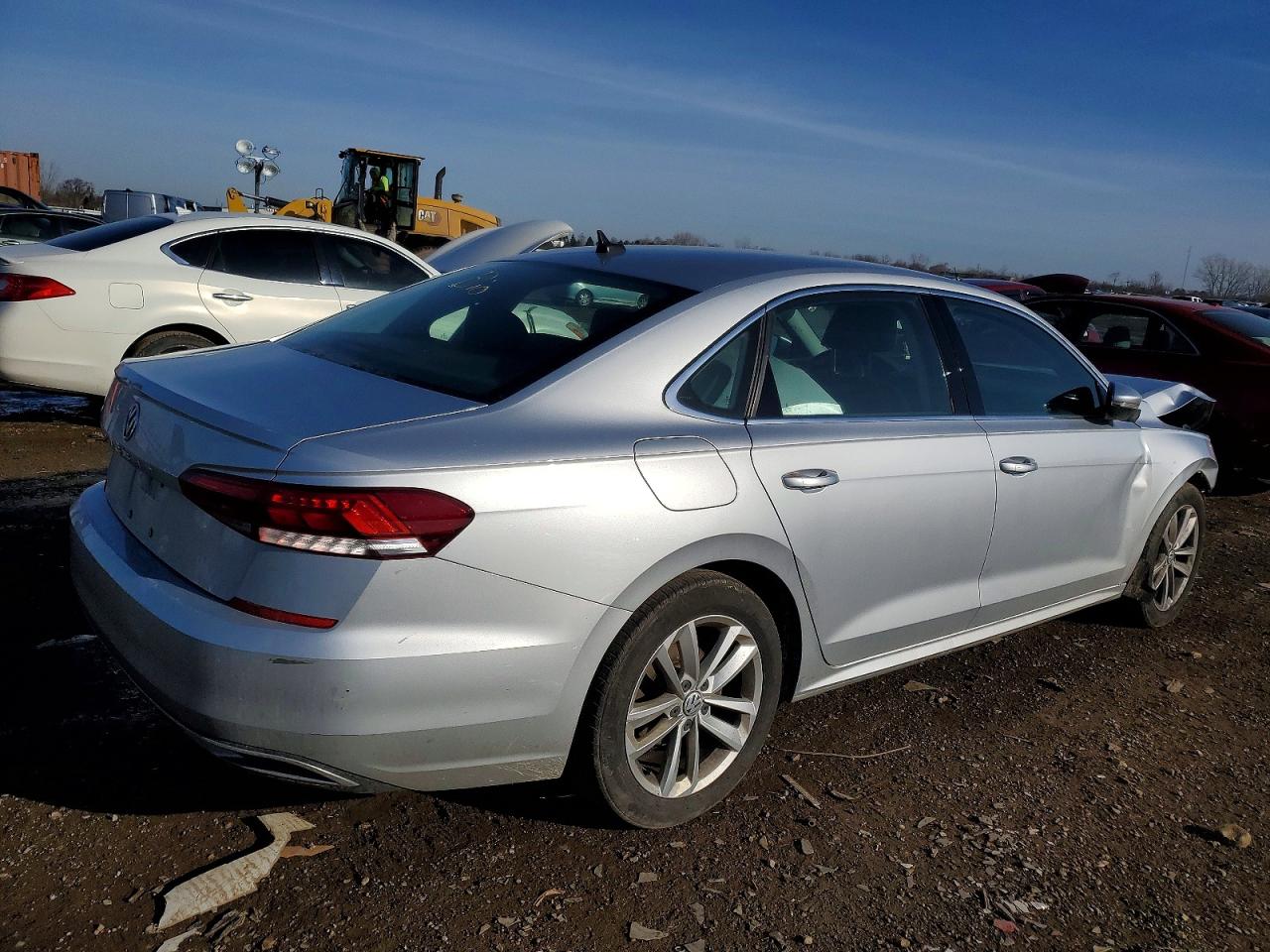 2020 VOLKSWAGEN PASSAT SE photo 3