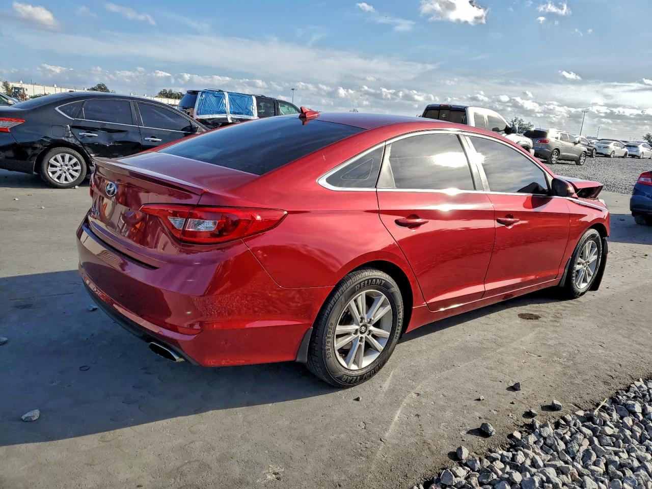 2015 HYUNDAI SONATA SE photo 3