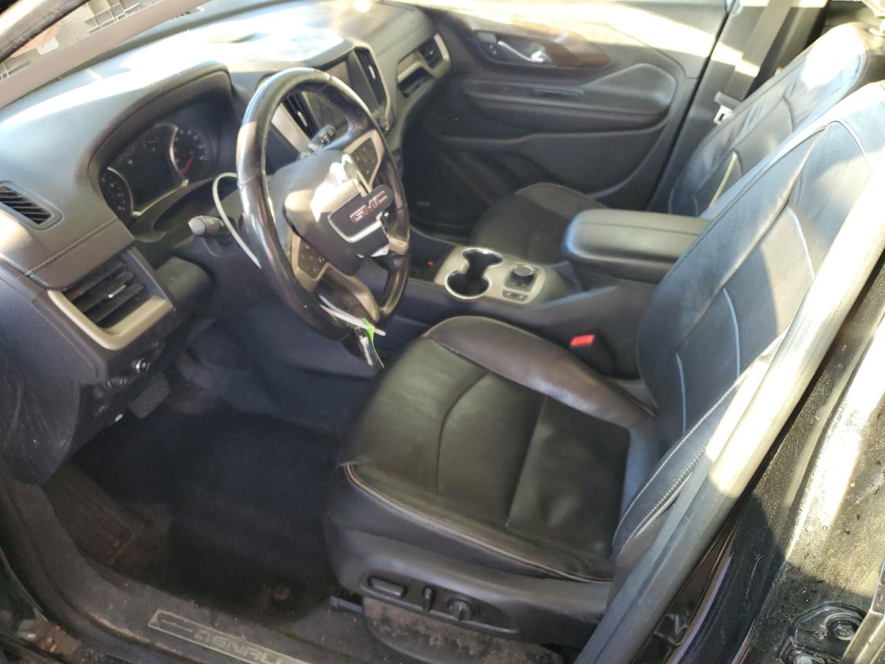 2018 GMC TERRAIN DENALI photo 7