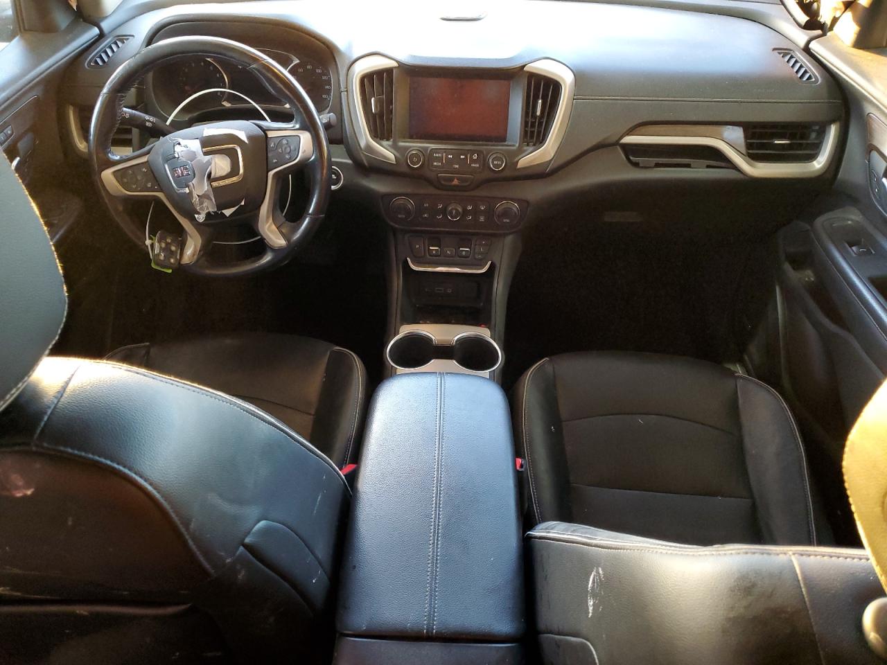 2018 GMC TERRAIN DENALI photo 8