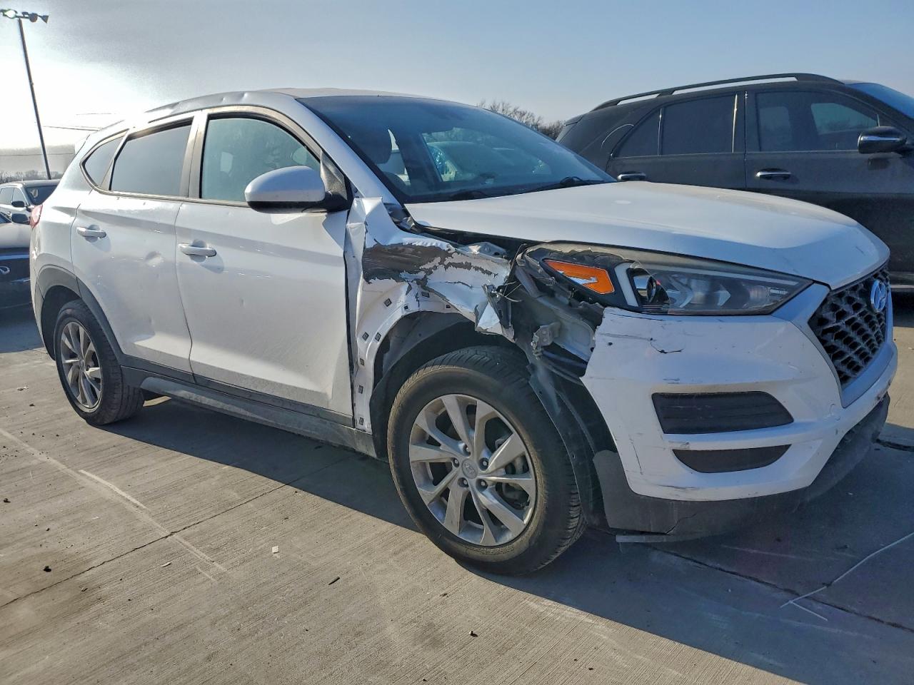 2019 HYUNDAI TUCSON SE photo 4