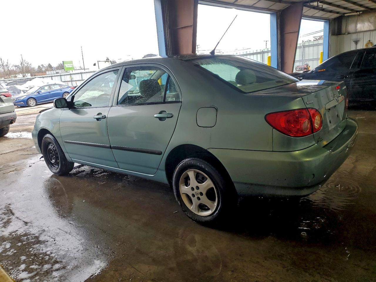 2006 TOYOTA COROLLA CE photo 2