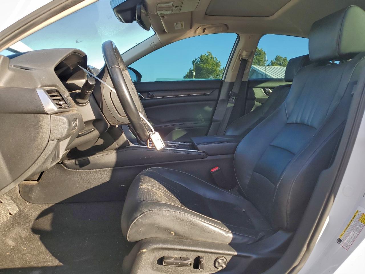 2018 HONDA ACCORD EXL photo 7