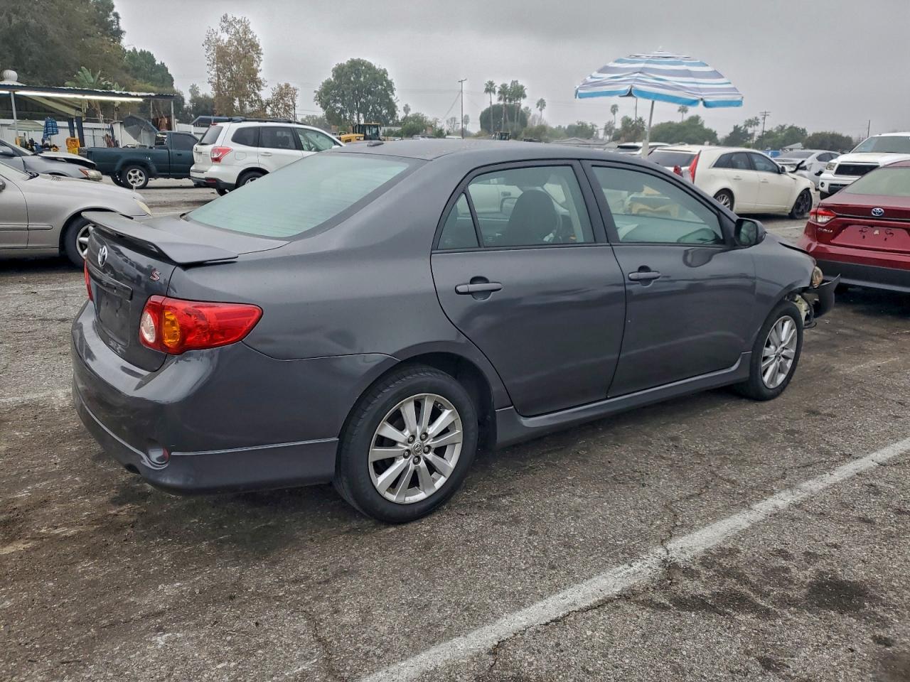 2010 TOYOTA COROLLA BASE photo 3