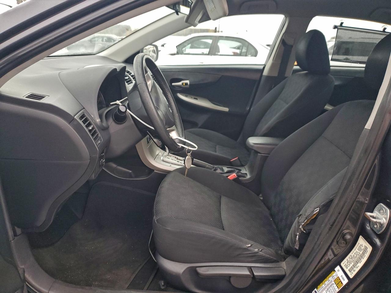 2010 TOYOTA COROLLA BASE photo 7