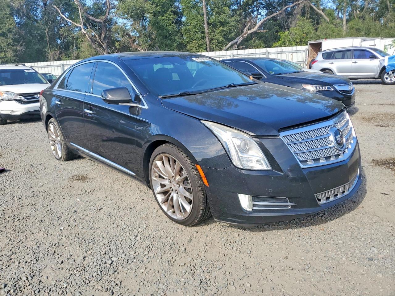2013 CADILLAC XTS PLATINUM photo 4