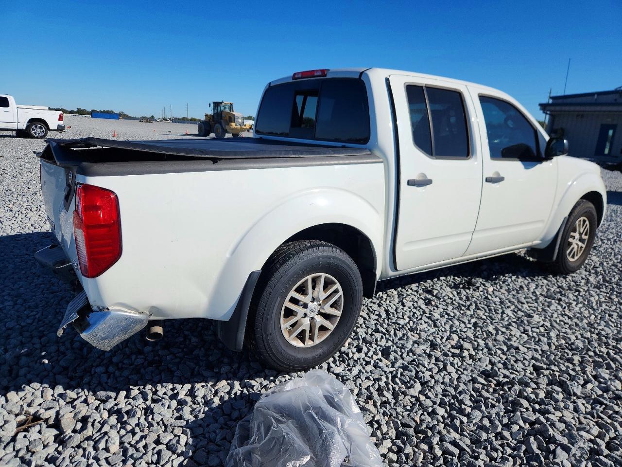 2018 NISSAN FRONTIER S photo 3