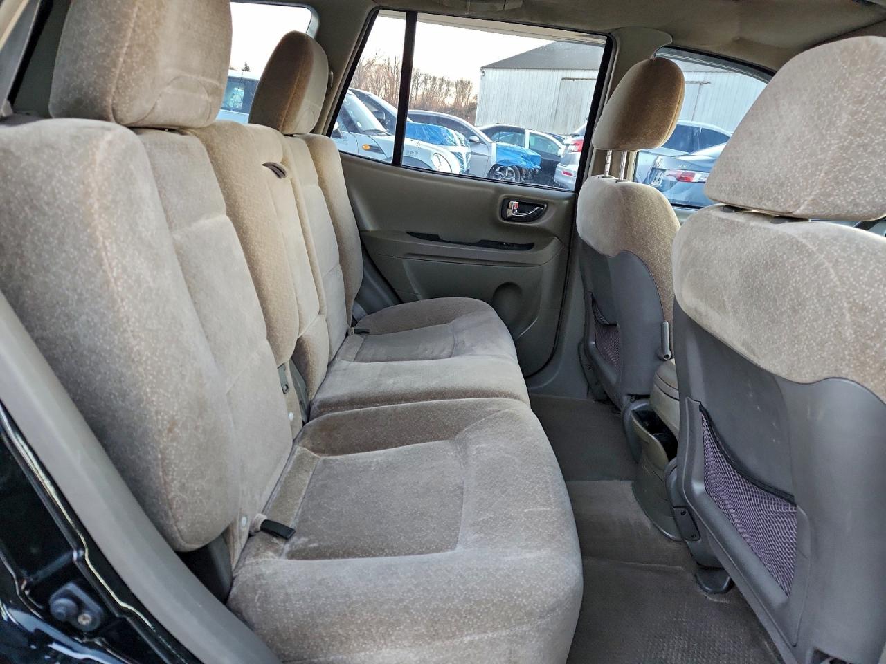2004 HYUNDAI SANTA FE GLS photo 11