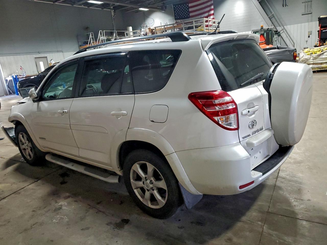 2010 TOYOTA RAV4 LIMITED photo 2