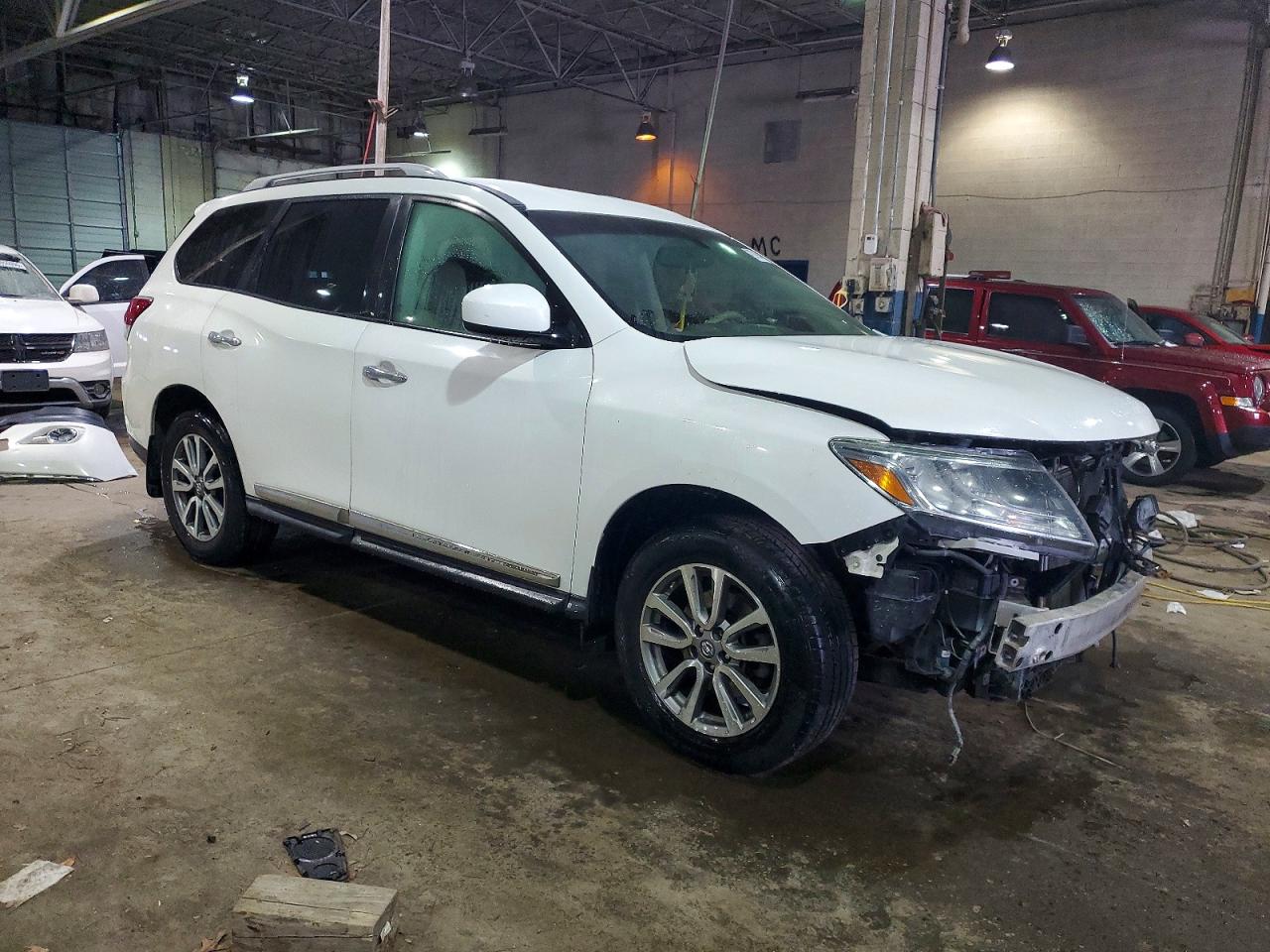2013 NISSAN PATHFINDER S photo 4