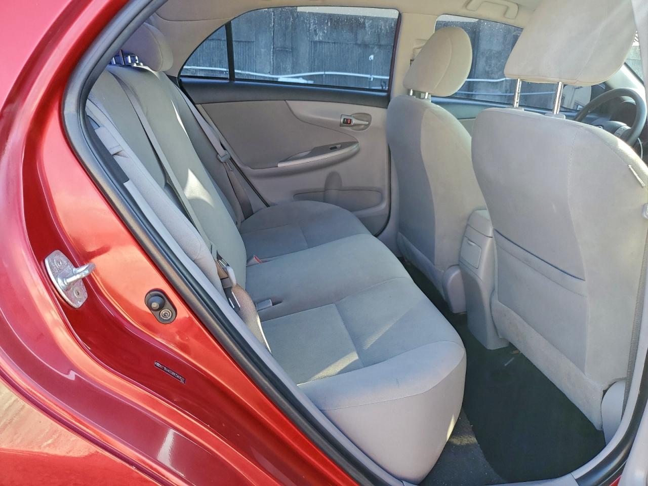 2011 TOYOTA COROLLA BASE photo 10