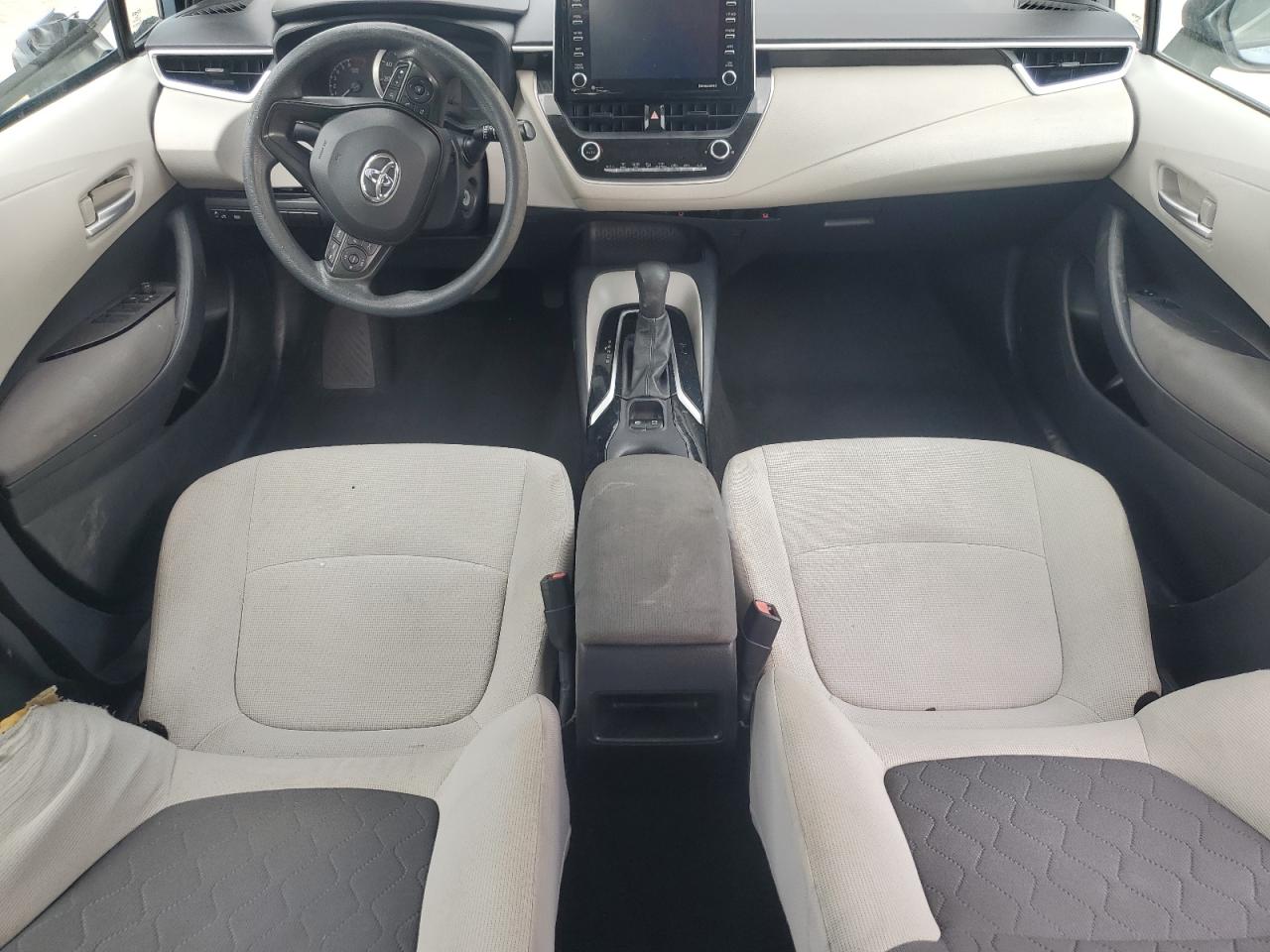 2021 TOYOTA COROLLA LE photo 8