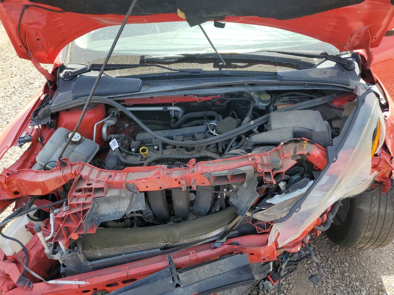 2015 FORD FOCUS SE photo 11
