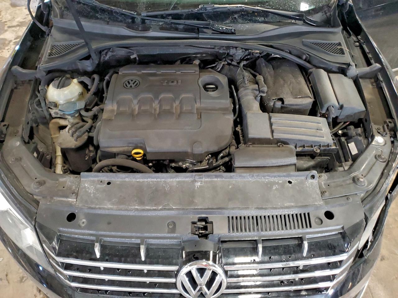 2015 VOLKSWAGEN PASSAT SEL photo 21