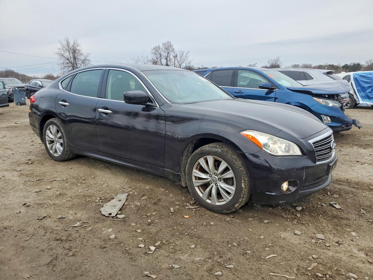 2011 INFINITI M37 X photo 4