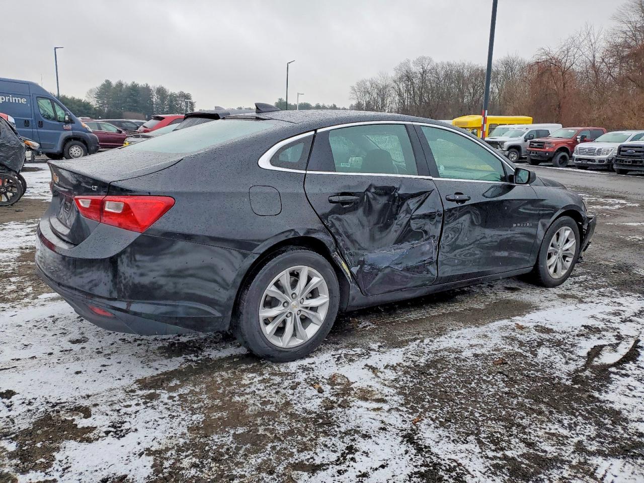 2023 CHEVROLET MALIBU LT photo 3