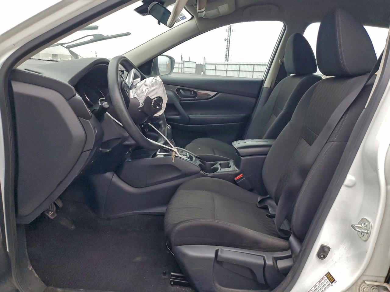 2020 NISSAN ROGUE S photo 7