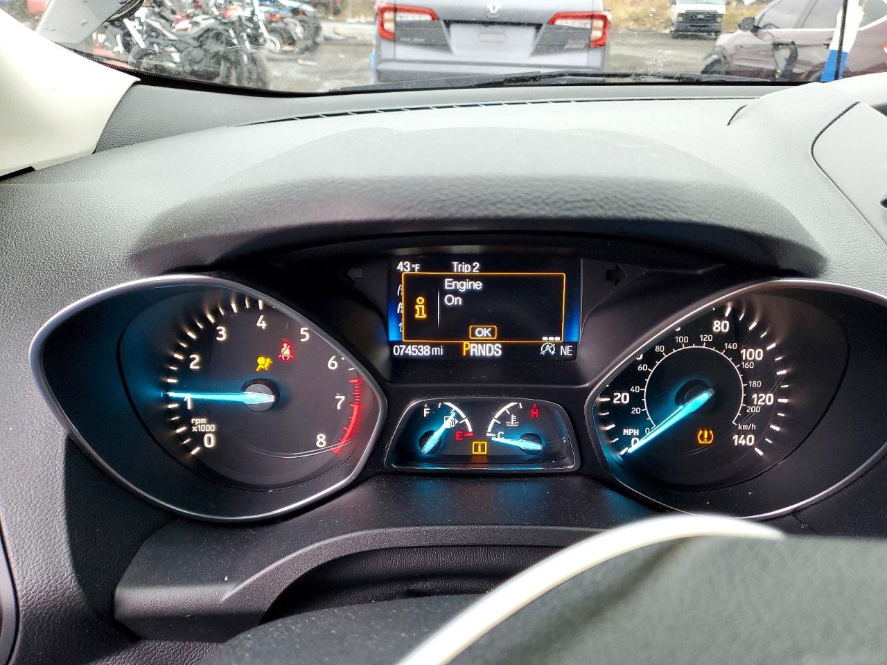 2017 FORD ESCAPE SE photo 9
